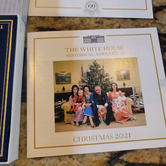 2021 Official White House Christmas Tree Ornament Gold Tone w BOX - Picture 5 of 5
